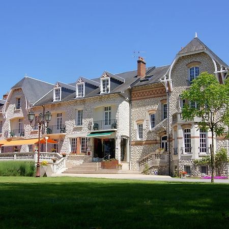 Logis Hotel Restaurant Le Parc Salbris Esterno foto
