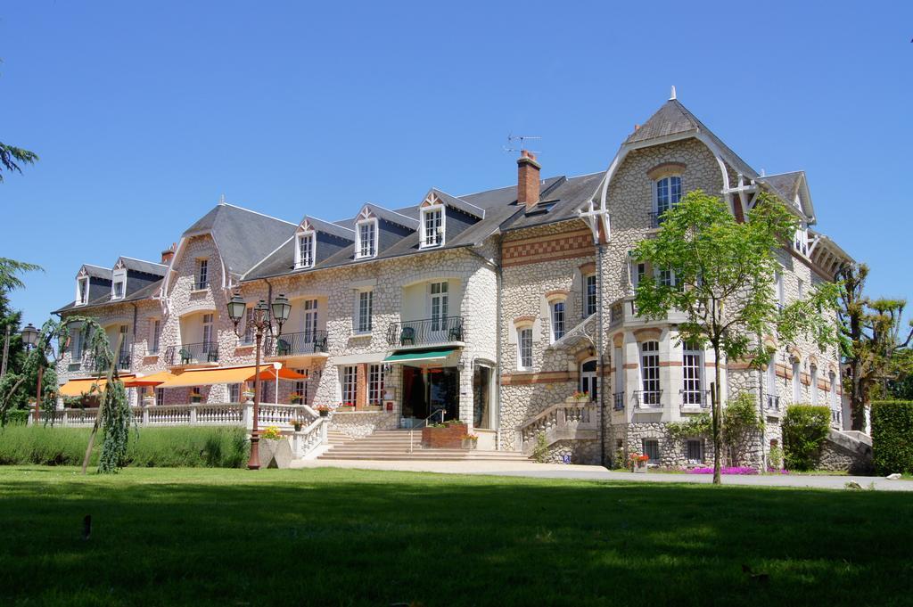 Logis Hotel Restaurant Le Parc Salbris Esterno foto