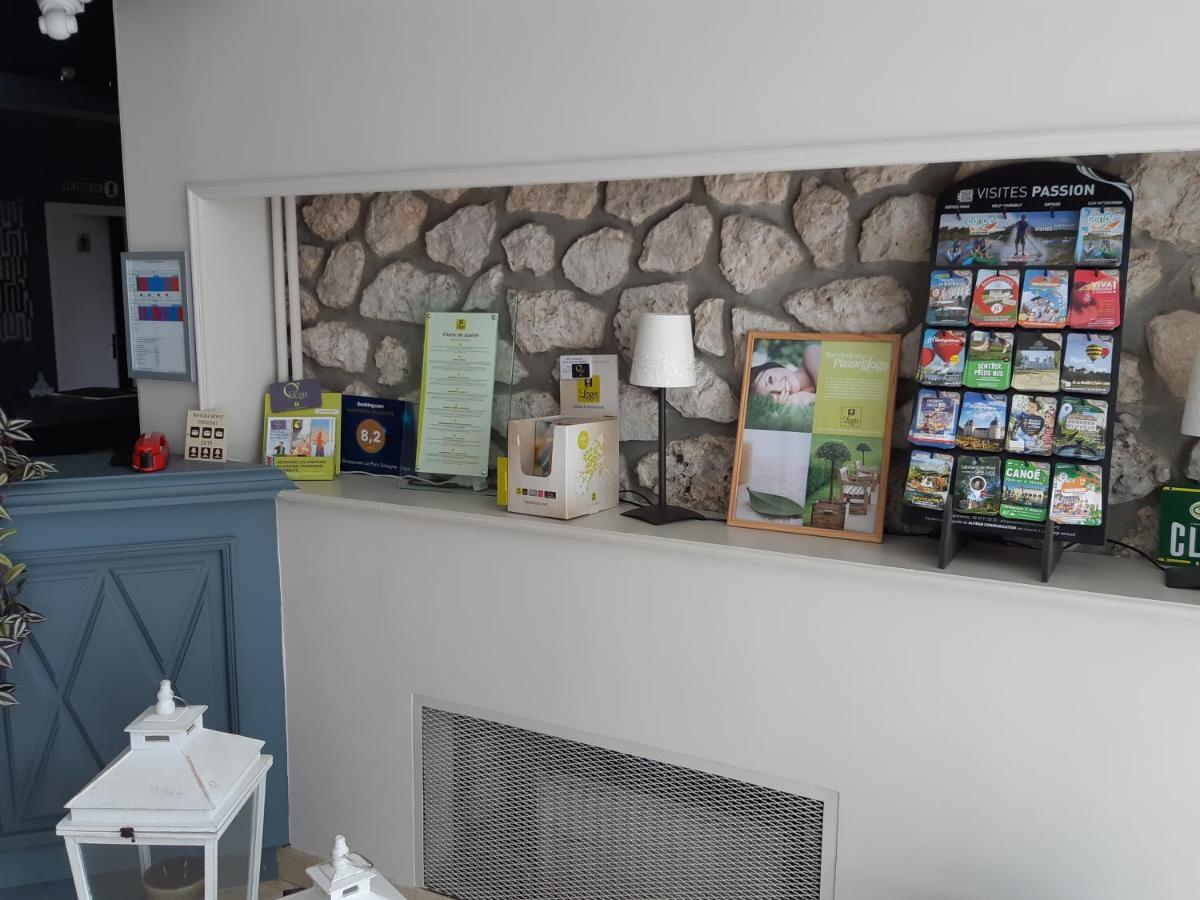 Logis Hotel Restaurant Le Parc Salbris Esterno foto